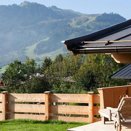 Ski In - Ski Out Chalet Roemerweg Villa
